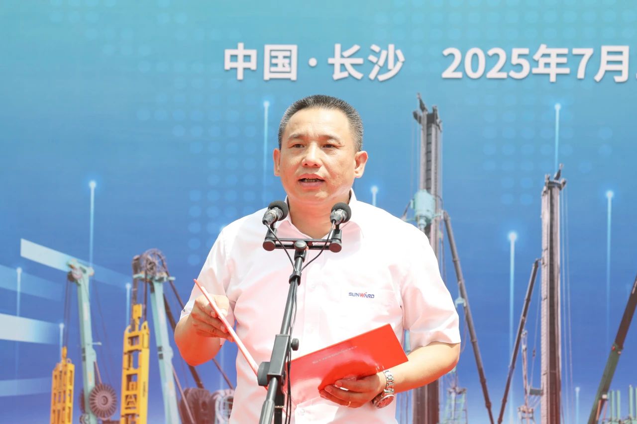 “破纪录王者”再出征！胜游网电脑版_胜游(中国)智能SWDM800旋挖钻机成功交机